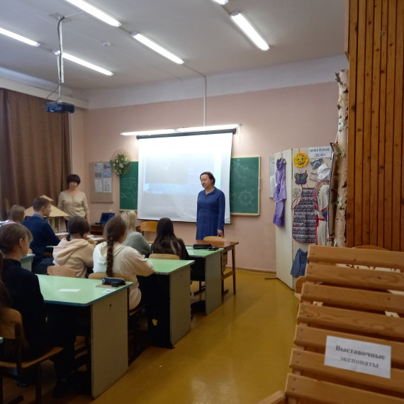 В Кирове проходит просветительская акция «Достижения Кировской области».